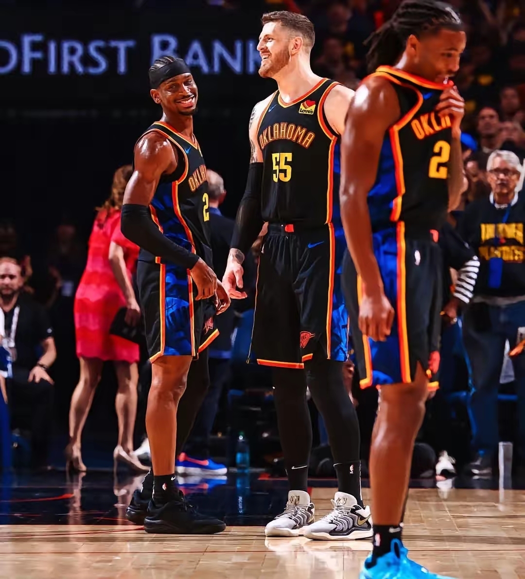 九游官网-关于清晨突围战来临；犹他爵士围绕NBA季后赛防线松动；压力陡增；医务组通报恢复的信息